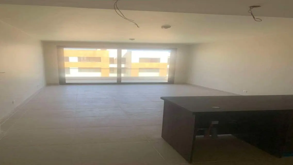 Luxurious Apartment for Sale with a View of a Major Landmark