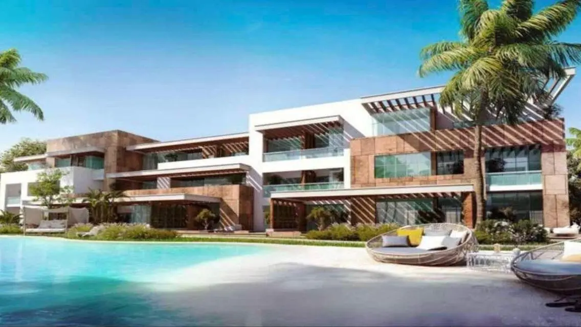 Luxurious Apartment for Sale with a View of a Major Landmark