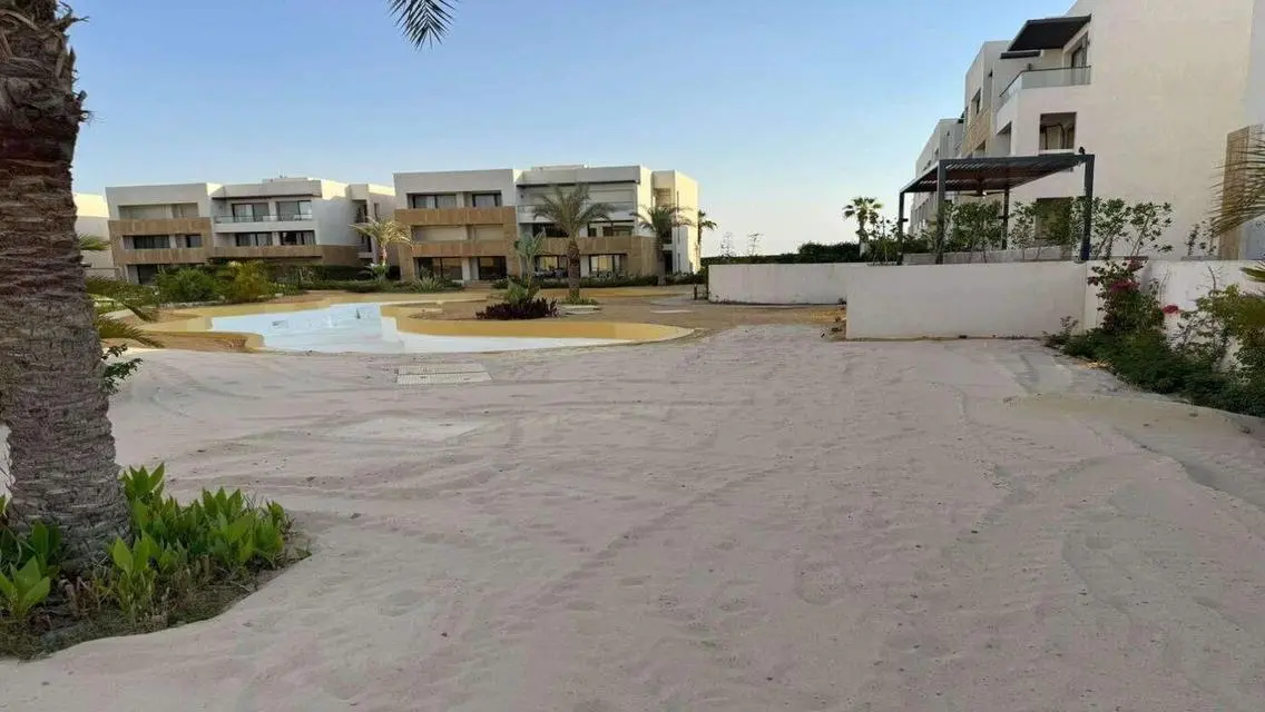 Luxurious Apartment for Sale with a View of a Major Landmark