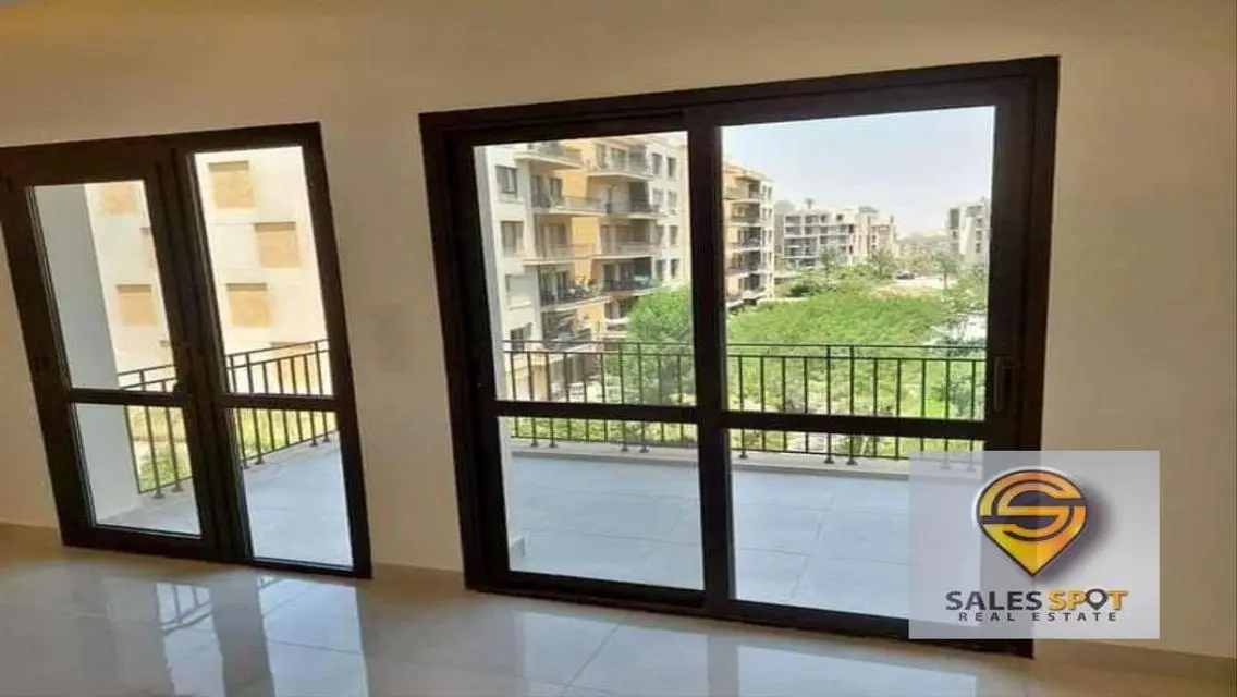 شقه3غرف ف sodic east متشطبه superlux بالتقسيييط