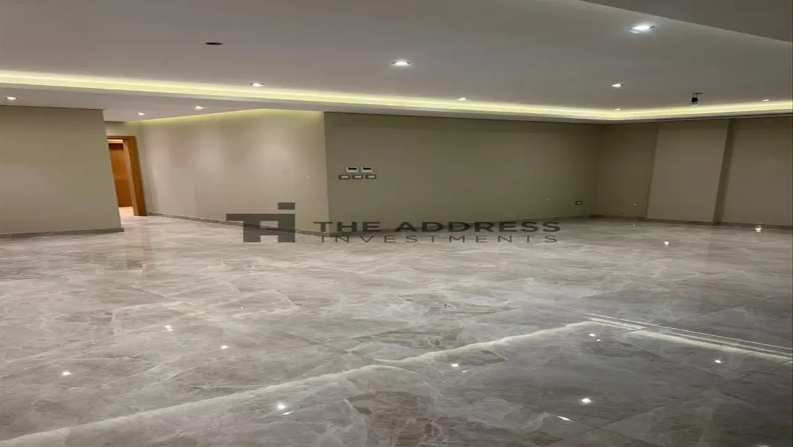 Apartment for sale at the lowest price 215 M
