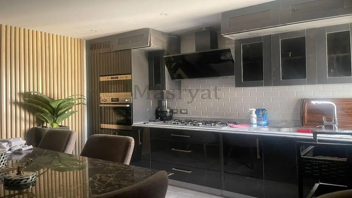 بنتهاوس في كمبوند ماونتن فيو هايد بارك جنب ميفيدا