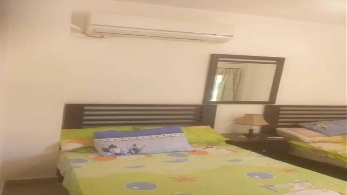 فيلات في أورلاندو، العين السخنة