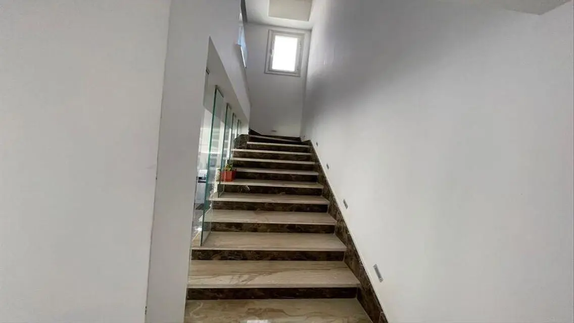 فيلا مميزه للبيع في باروس ماونتن فيو الساحل      .