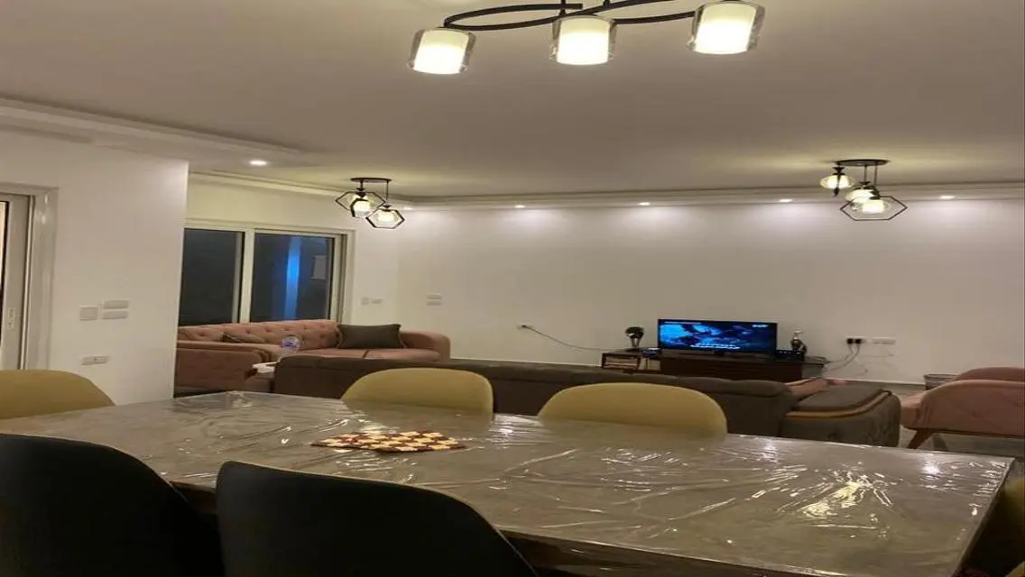 فيلا مميزه للبيع في باروس ماونتن فيو الساحل      .