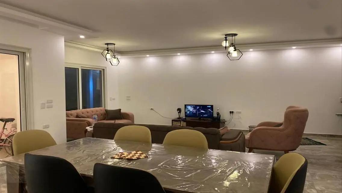 فيلا مميزه للبيع في باروس ماونتن فيو الساحل      .
