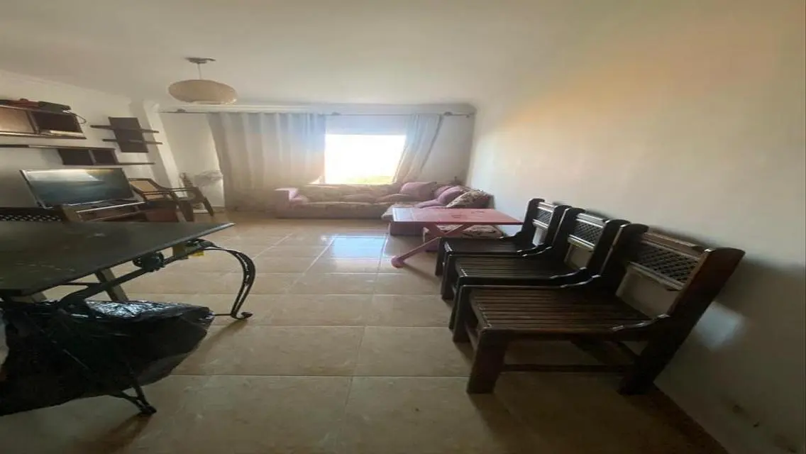 شاليه مميز للبيع فى قريه امباير السخنه بسعر مميز.