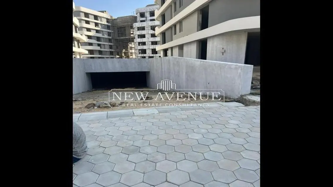 Luxury Apartment for Sale with Spacious Garden