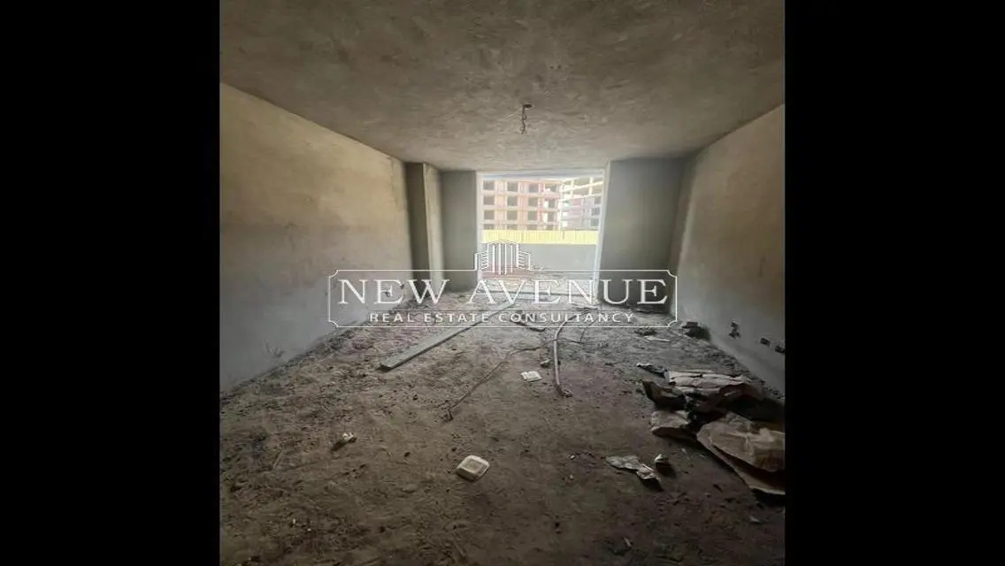 Luxury Apartment for Sale with Spacious Garden