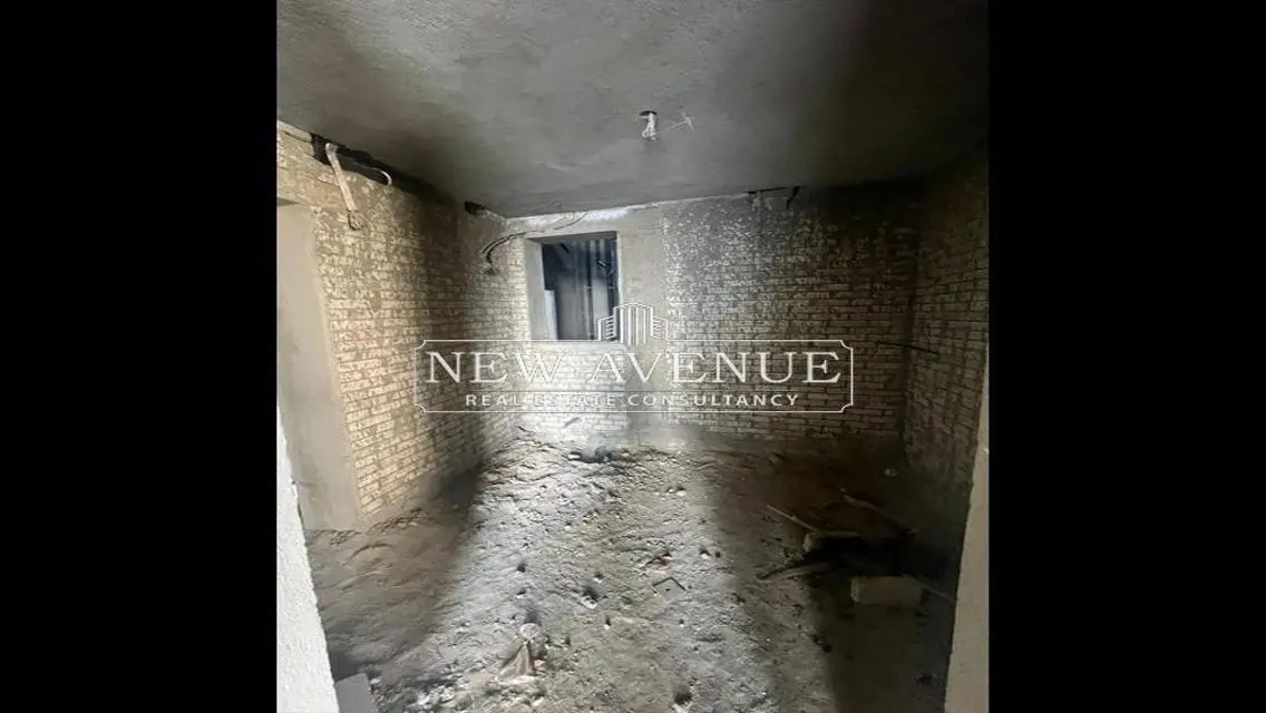 Luxury Apartment for Sale with Spacious Garden