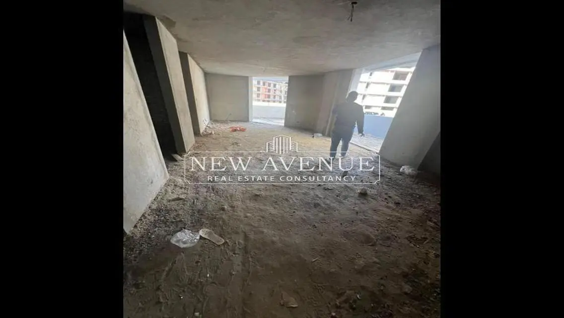 Luxury Apartment for Sale with Spacious Garden