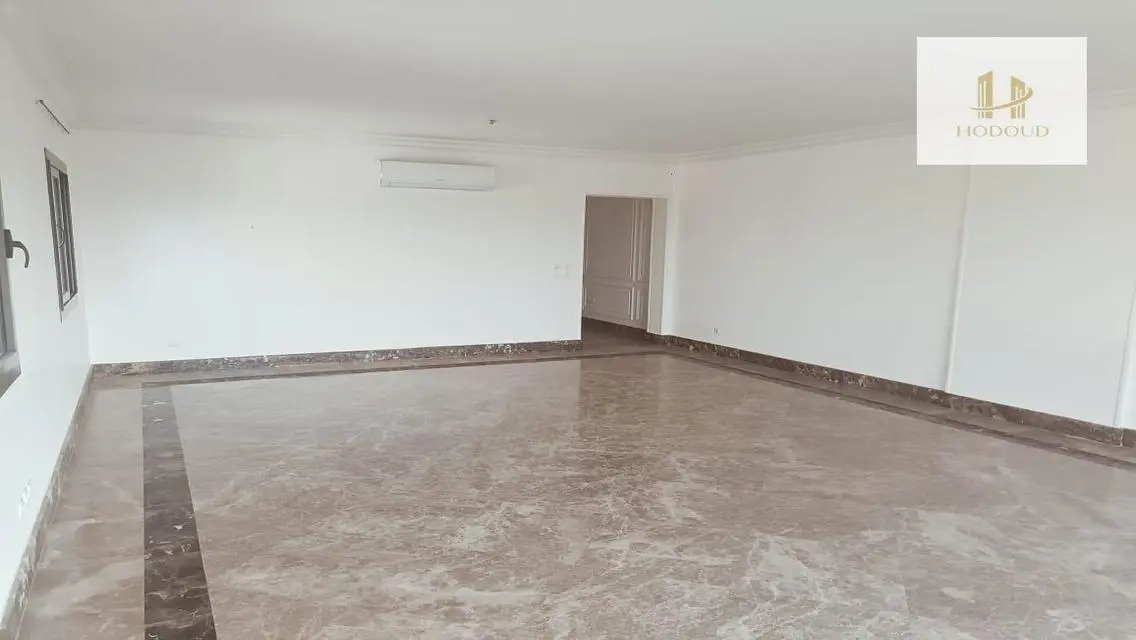 Luxury Apartment in Prime Location