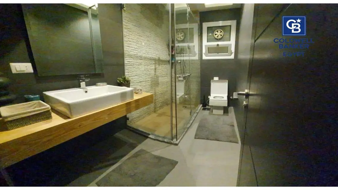 Luxury Residential Unit with Spectacular Views