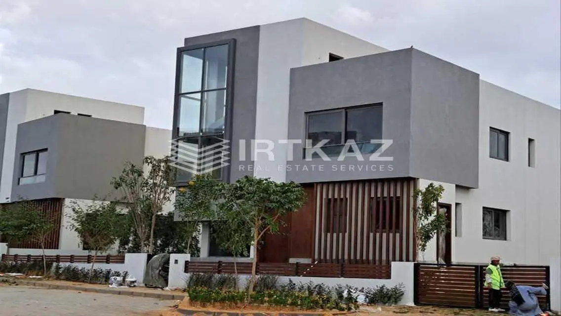 resale twin house250m Ready To Move-prime location