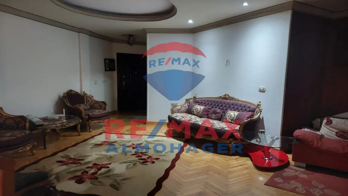 Stunning 140 sqm Apartment with Balcony and Security Guard