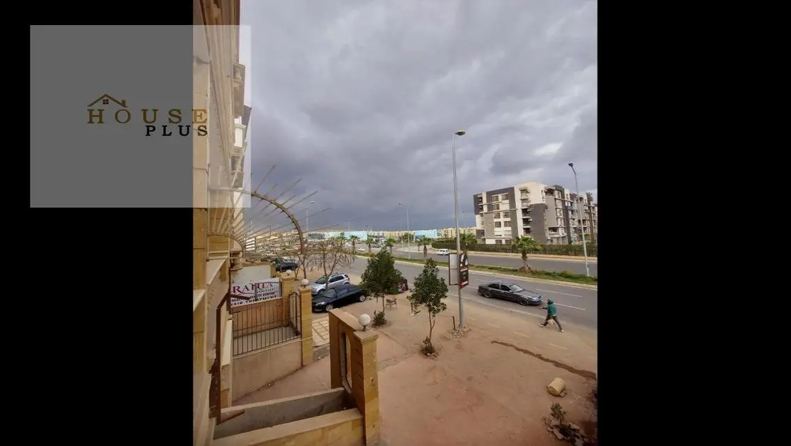 للبيع فيو مميز مفروشه بالكامل+تكيفات