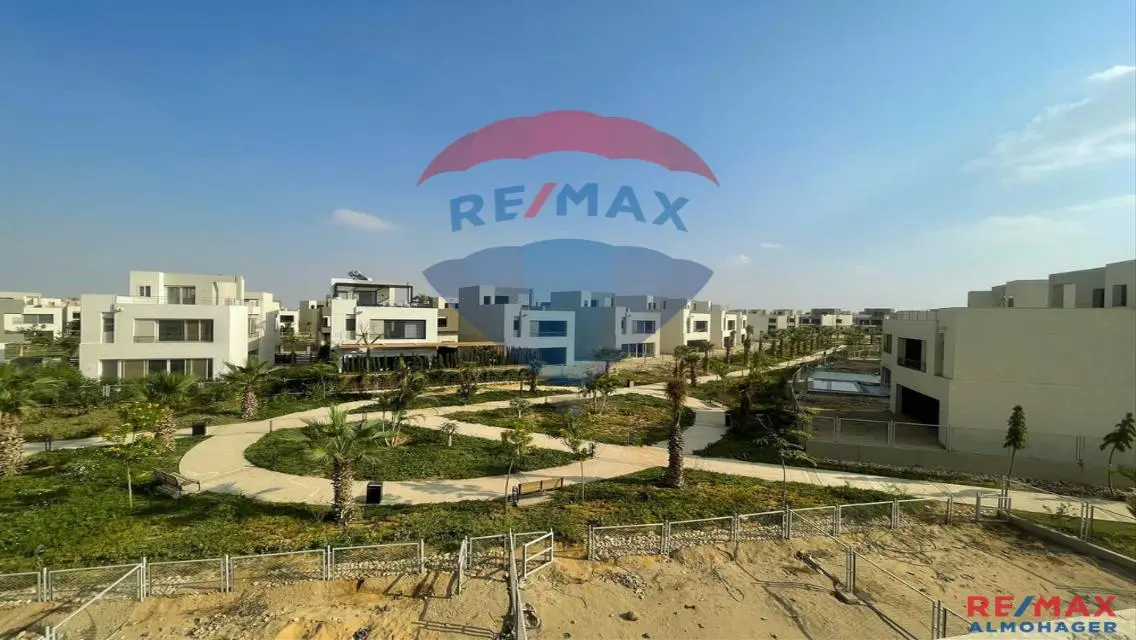 Luxury Villa for Sale with Spacious Features