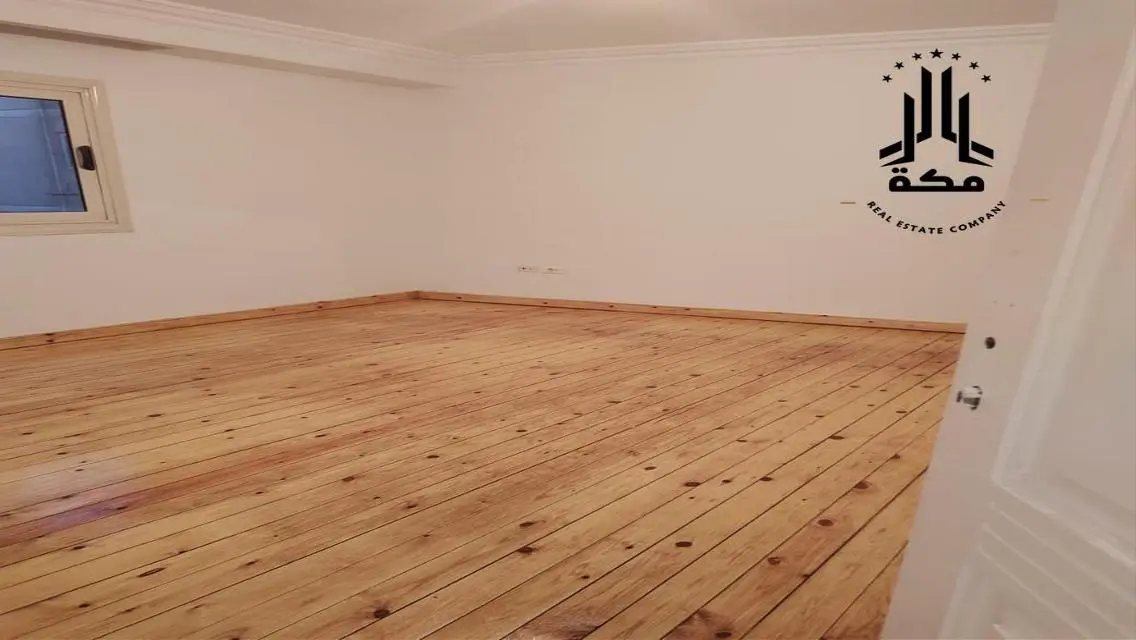 Modern Office for Rent: Spacious 250 sqm