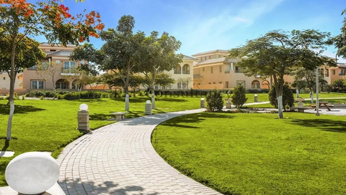 Stunning Villa for Sale in Hyde Park, New Cairo