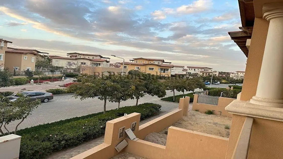 Stunning Villa for Sale in Hyde Park, New Cairo