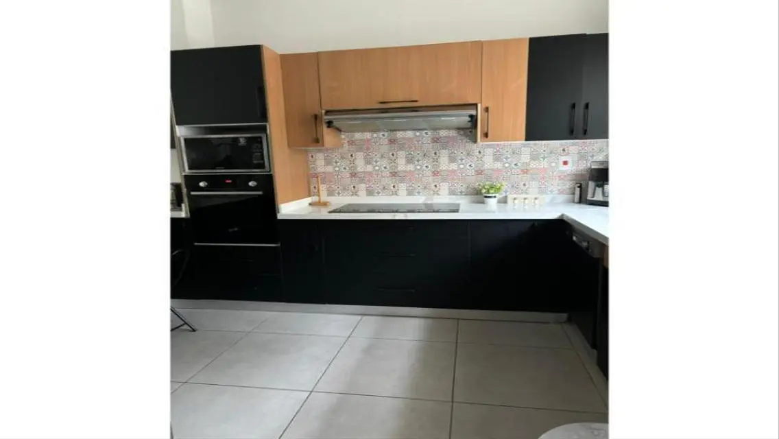 Luxury 3-Bedroom Apartment with Private Garden