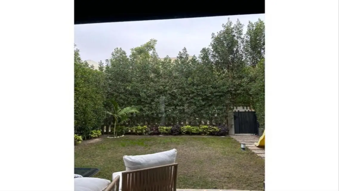 Luxury 3-Bedroom Apartment with Private Garden
