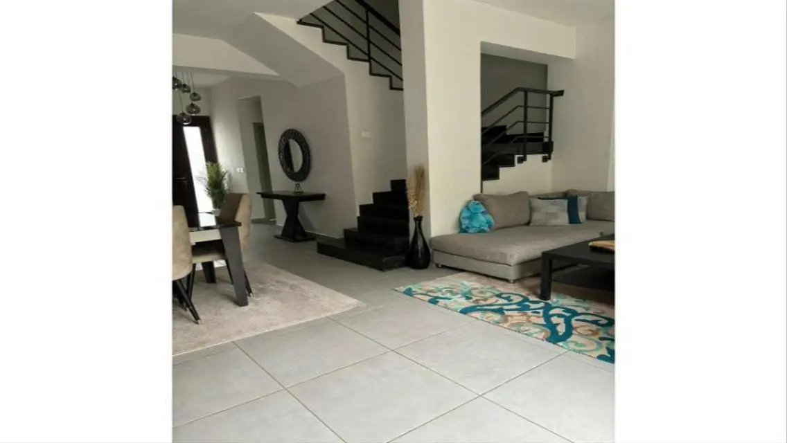 Luxury 3-Bedroom Apartment with Private Garden