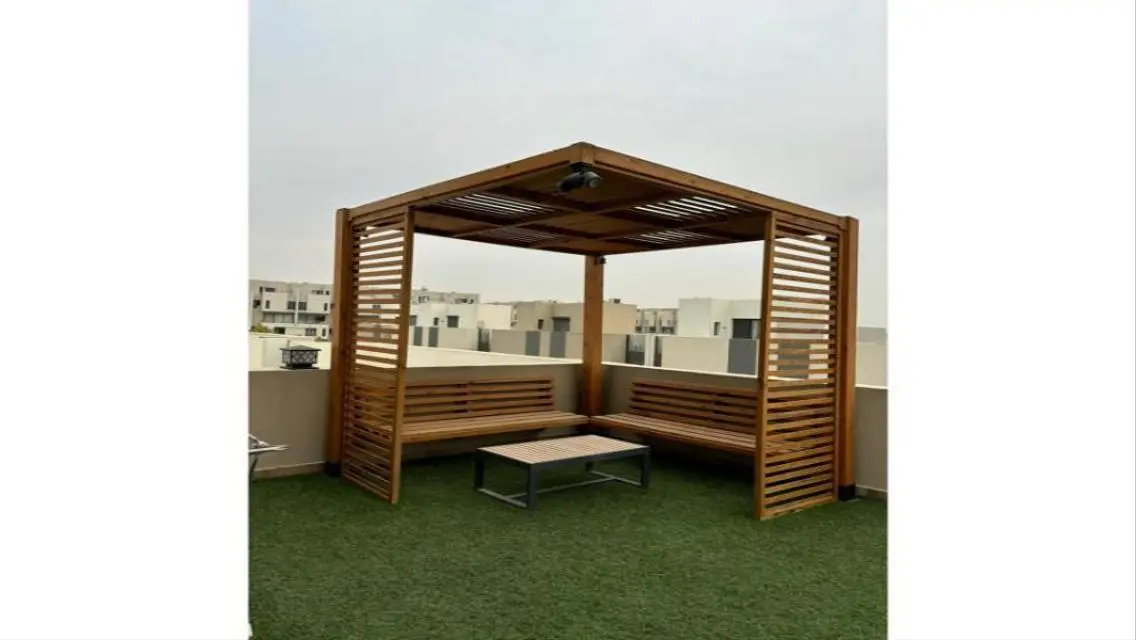 Luxury 3-Bedroom Apartment with Private Garden