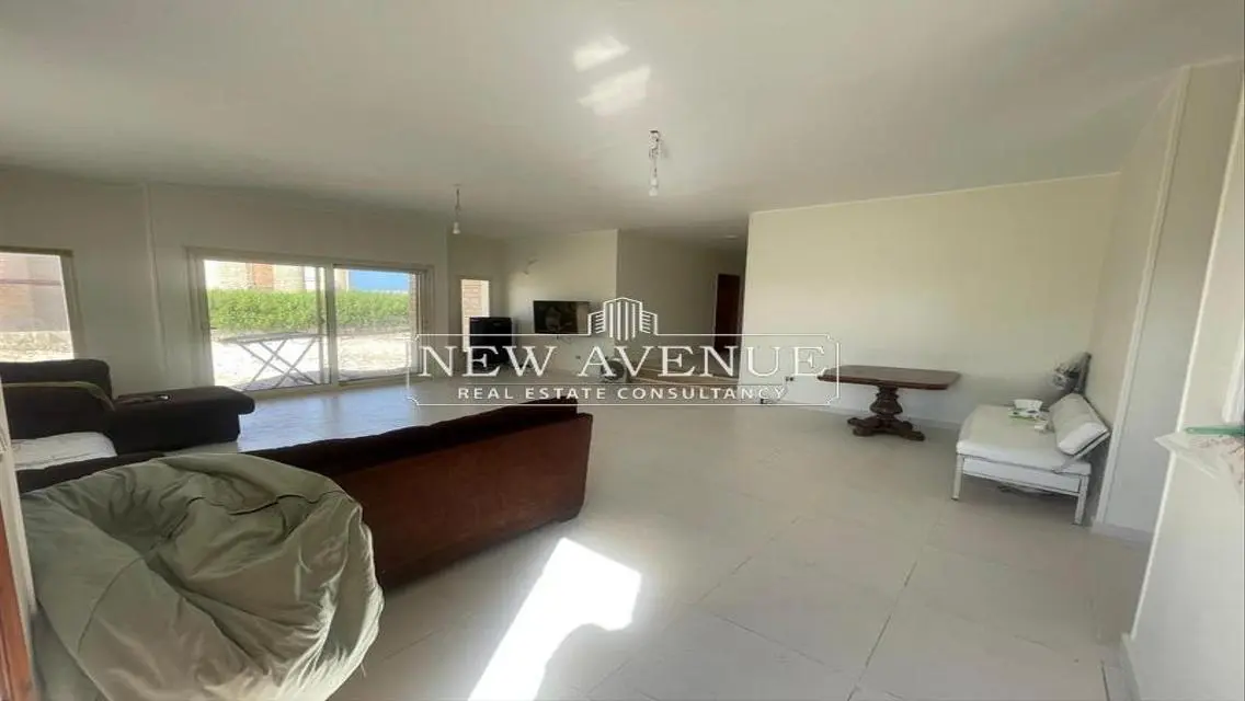 One Story Villa in Long Beach North Coast Kilo 86