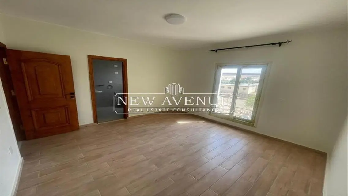One Story Villa in Long Beach North Coast Kilo 86