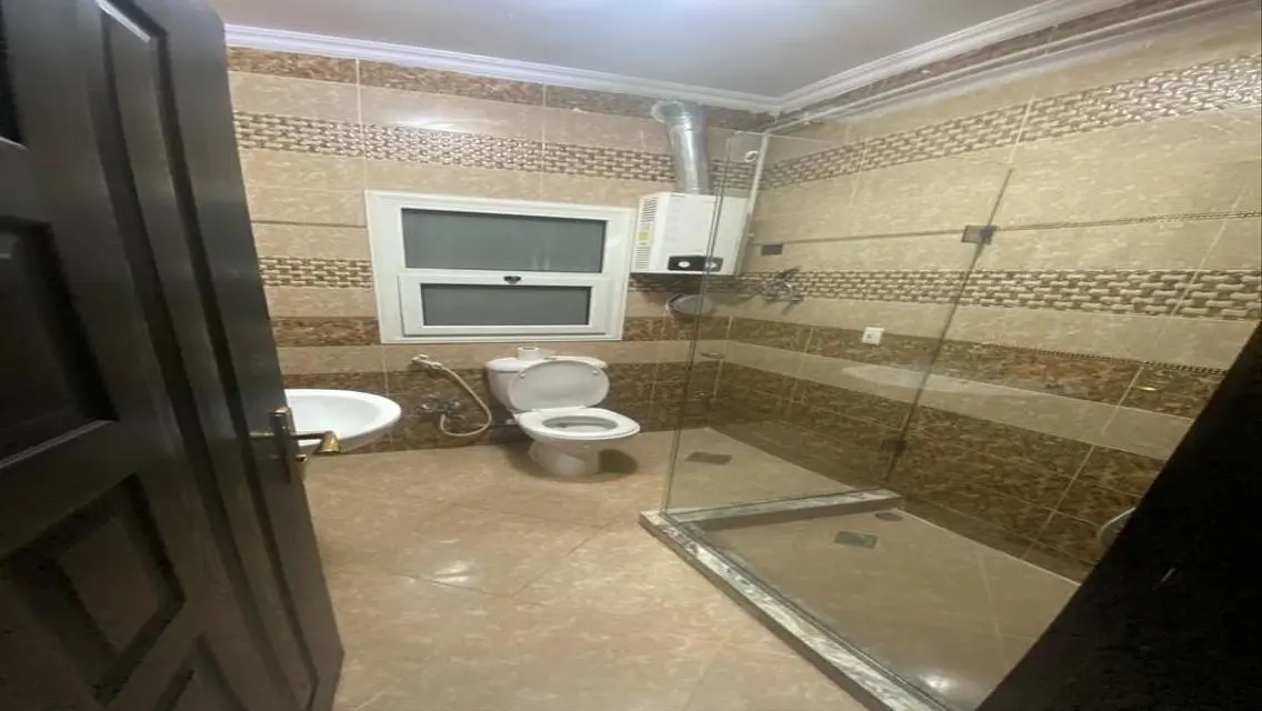 ارخص دوبلكس مطبخ و تكيفات فى كمبوند الدبلوماسيين