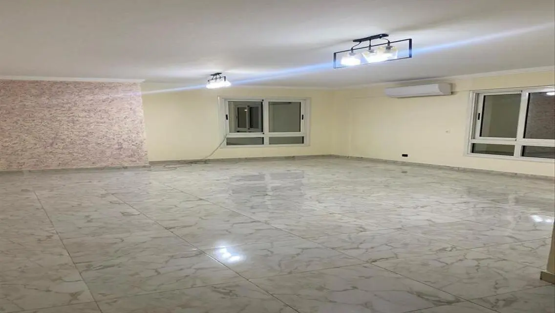 ارخص دوبلكس مطبخ و تكيفات فى كمبوند الدبلوماسيين