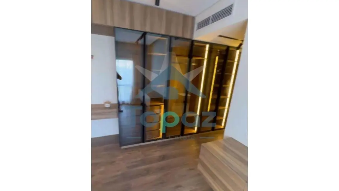 Furnished apartment for rent Westown Beverly Hills