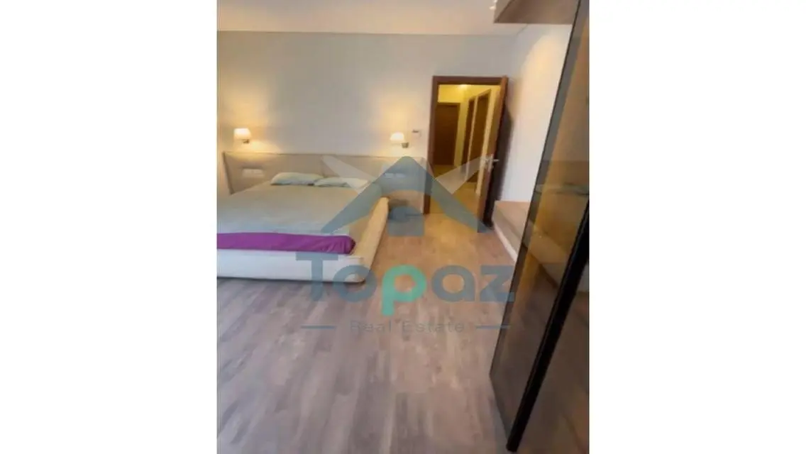 Furnished apartment for rent Westown Beverly Hills