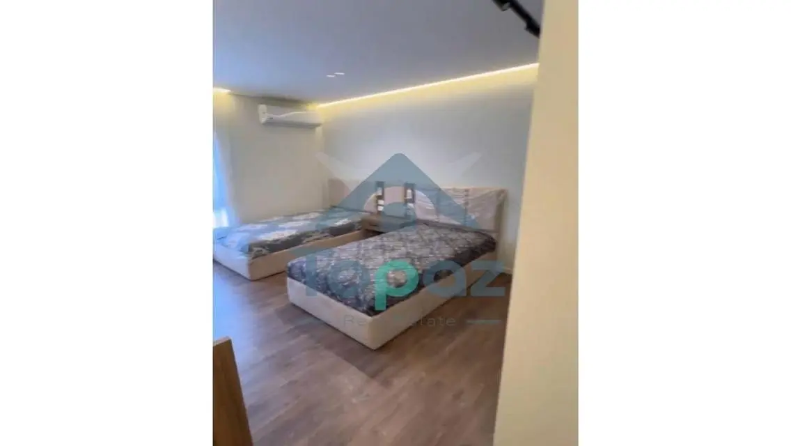 Furnished apartment for rent Westown Beverly Hills