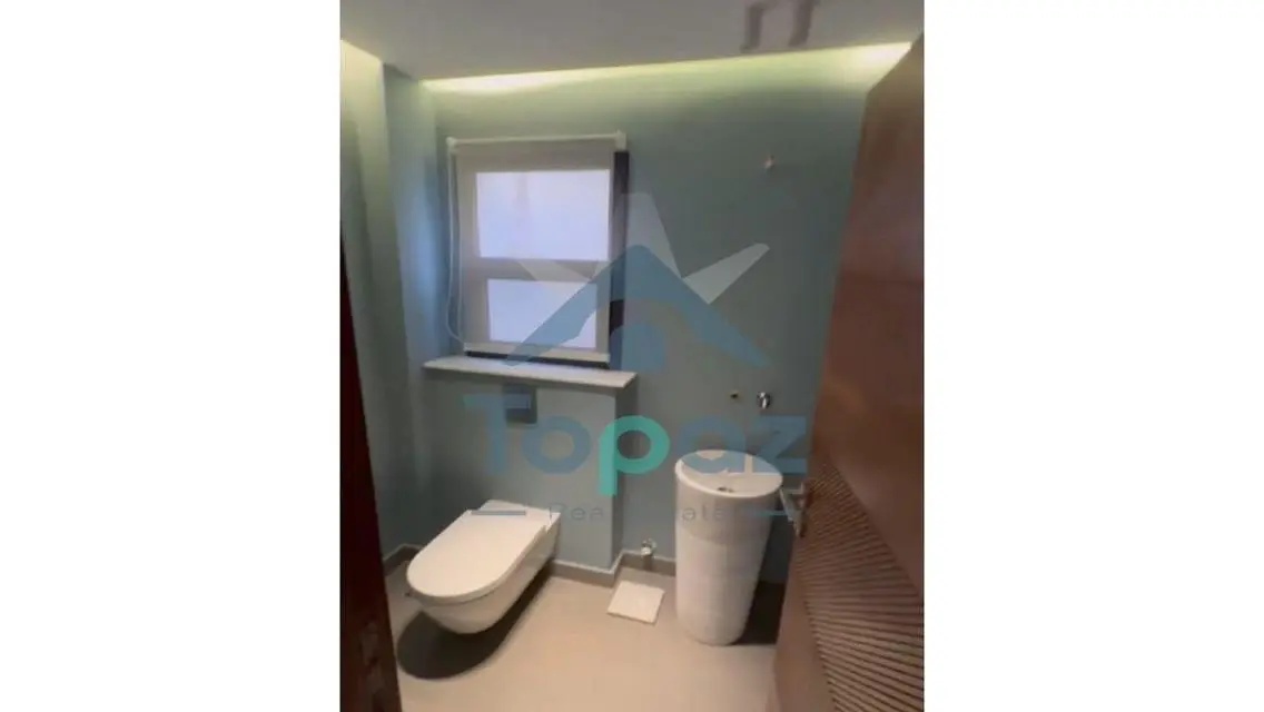 Furnished apartment for rent Westown Beverly Hills