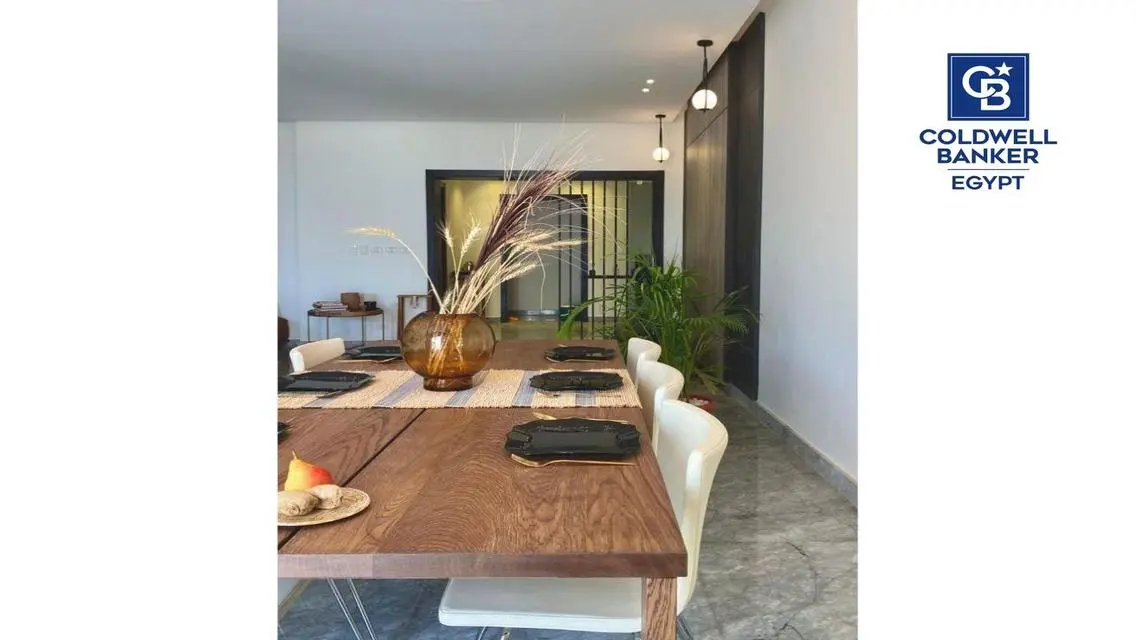 Fully Finished Apt in Westown with a Prime Price