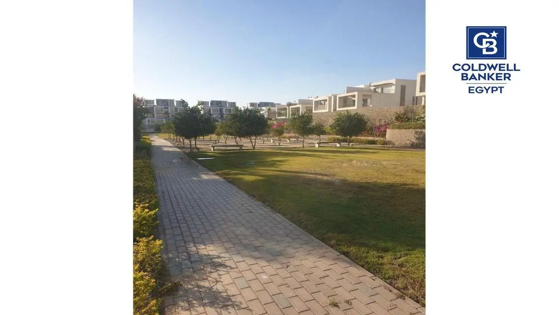 Fully Finished Apt in Westown with a Prime Price