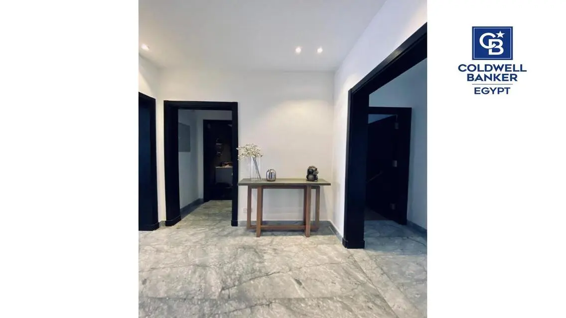 Fully Finished Apt in Westown with a Prime Price