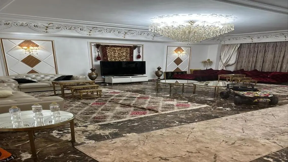 قصر للبيع بكمبوند جاردينيا اسبرنجز 1700م