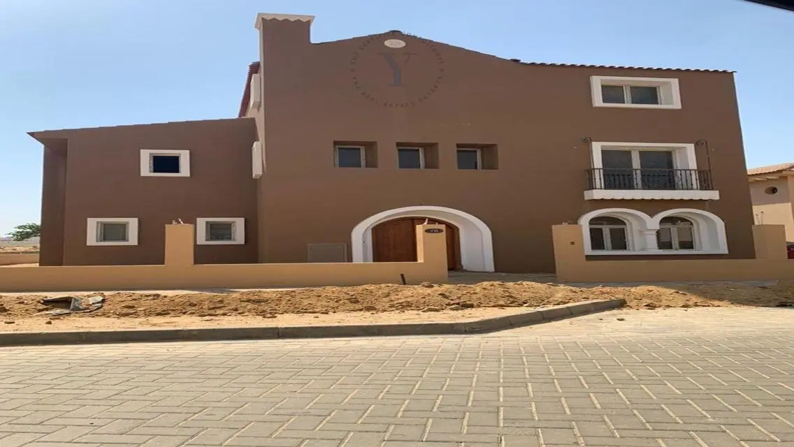 فيلا بسعر مميز استلام فوري هايد بارك نيو كايرو
