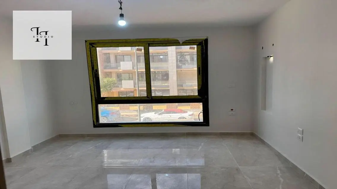 flat for sale in Azad 5th Settlement Compounds