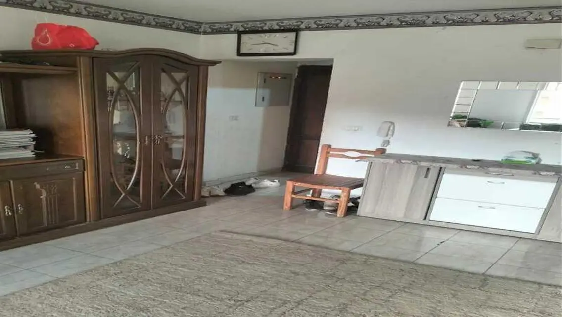 شقة فاخرة للبيع بسعر مغري في قلب المدينة