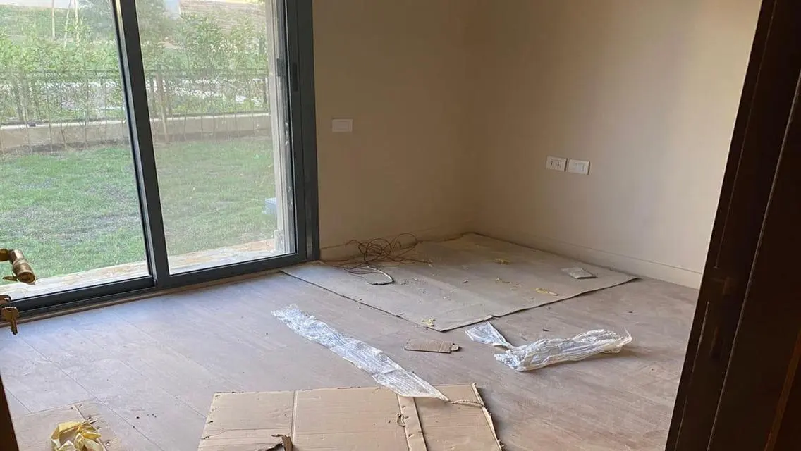 For rent, an apartment with a garden in Villette