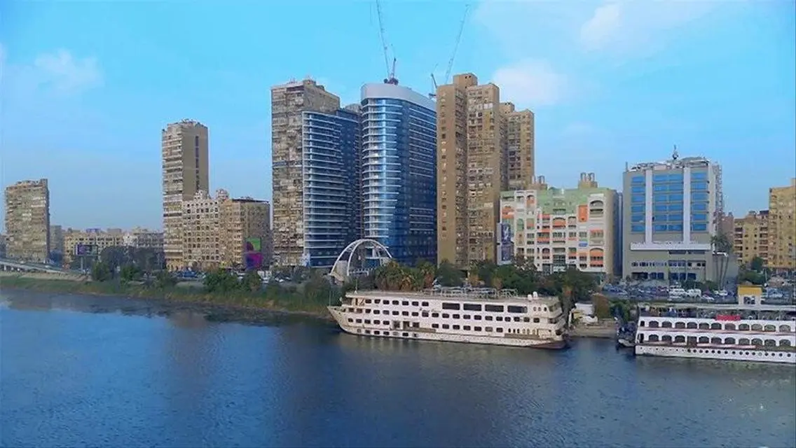 عقار متميز بموقع رئيسي وإطلالة رائعة على النيل