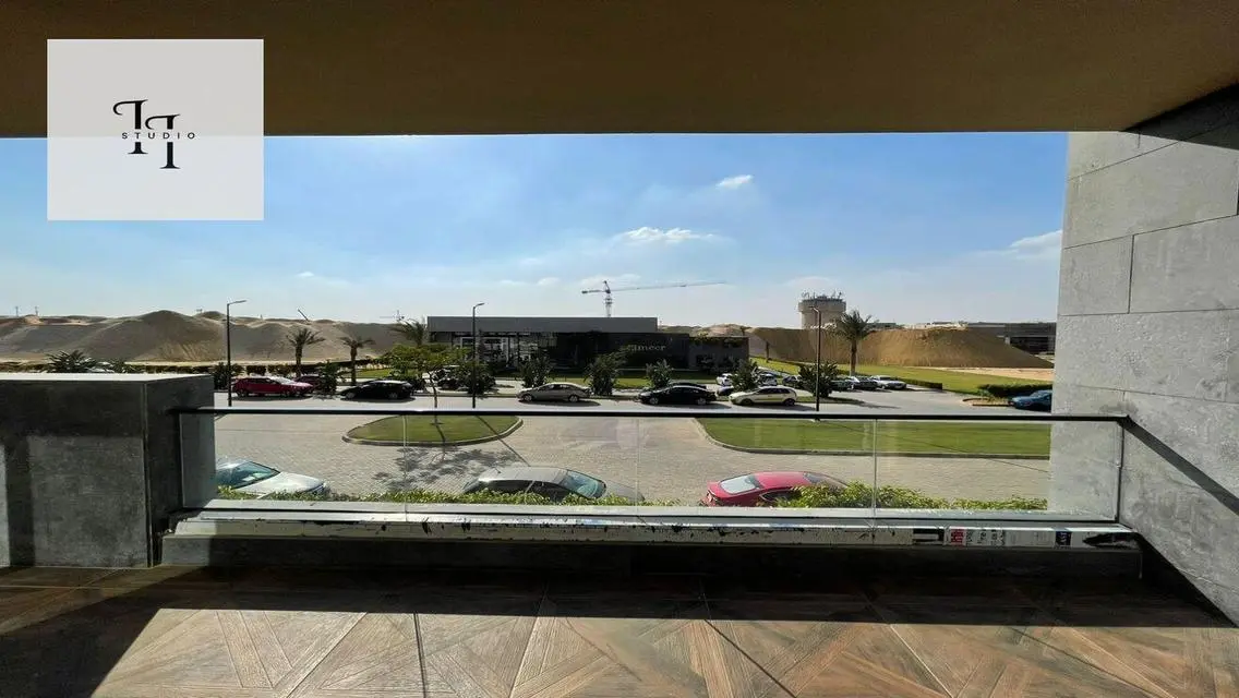 Apartment for rent semi furnished in Azad Compound