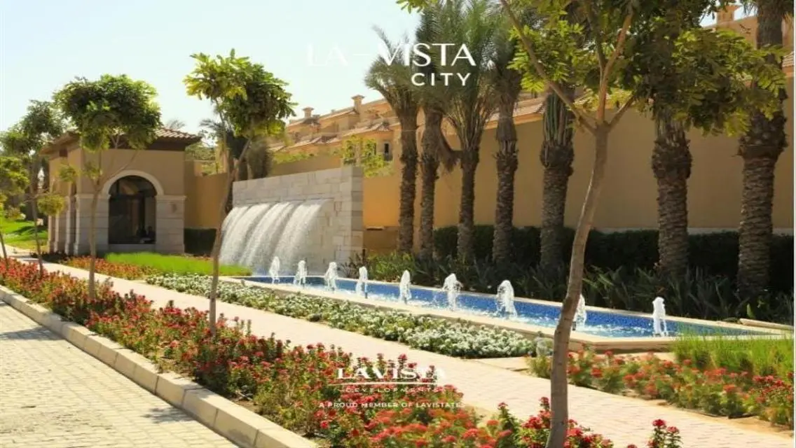Townhouse Corner RTM In La Vista City over 5 years