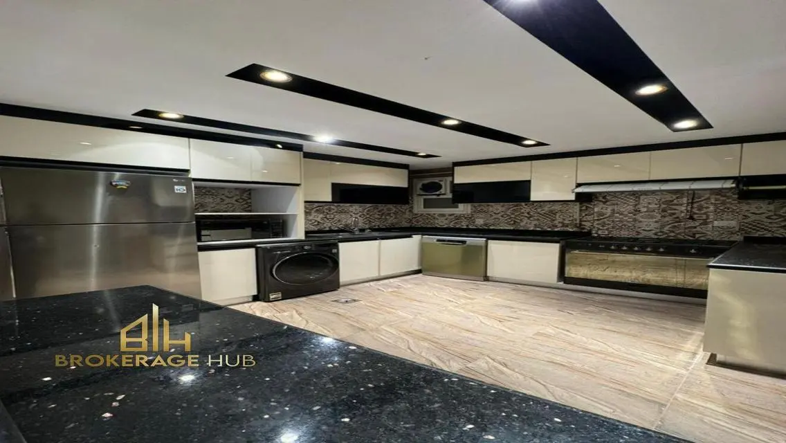 Luxury 3-Bedroom Apartment with Stunning View