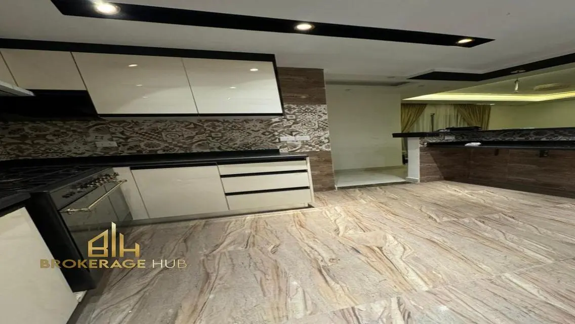 Luxury 3-Bedroom Apartment with Stunning View