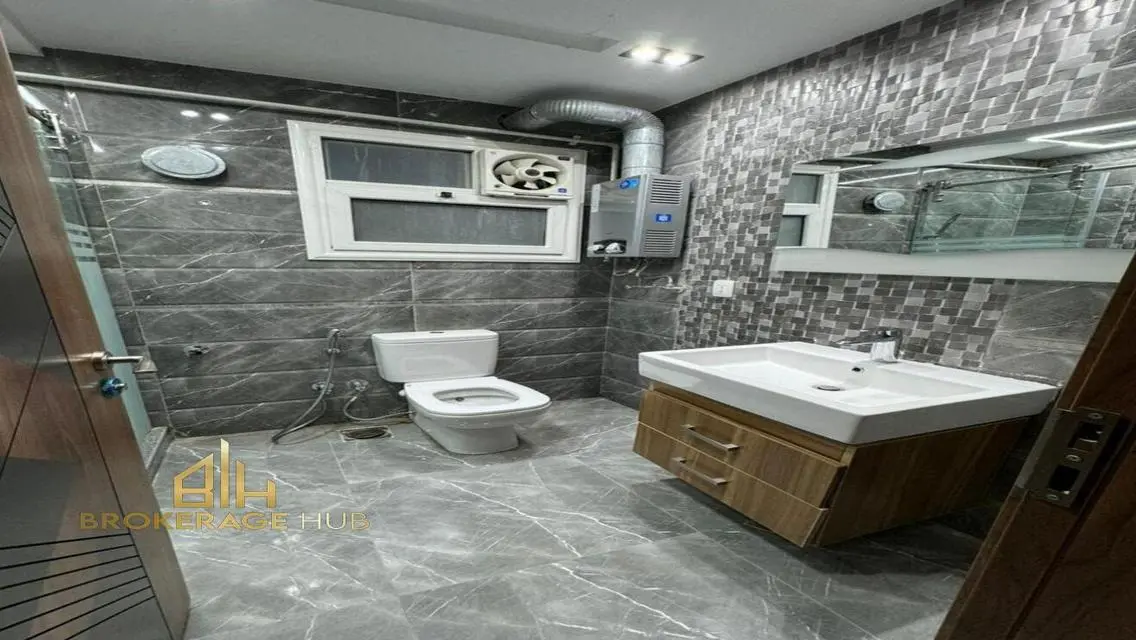 Luxury 3-Bedroom Apartment with Stunning View